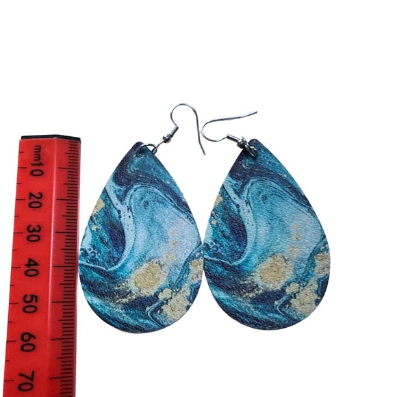 BNWT Aquamarine Sea Marbling Earrings with a Splash of Gold PU Leather Teardrop - Picture 9 of 11